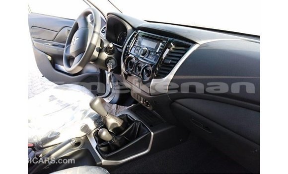 Buy Import Mitsubishi L200 White Car in Import - Dubai in Aragatsotn Buy Import Mitsubishi L200 White Car in Import - Dubai in Aragatsotn