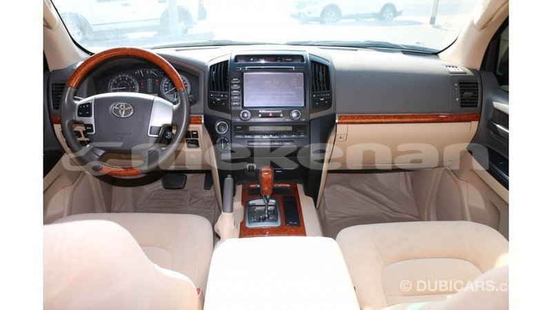 Big with watermark toyota land cruiser aragatsotn import dubai 1657