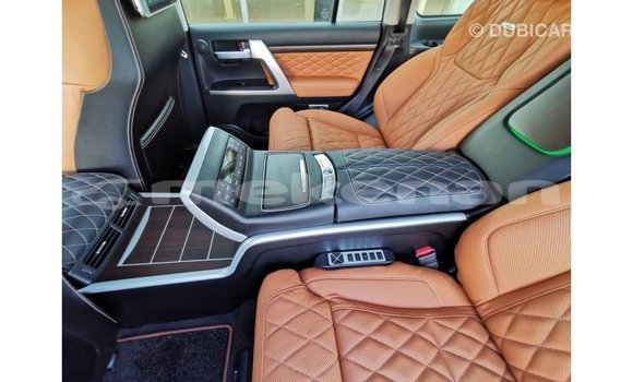 Buy Import Toyota Land Cruiser Black Car in Import - Dubai in Aragatsotn Buy Import Toyota Land Cruiser Black Car in Import - Dubai in Aragatsotn