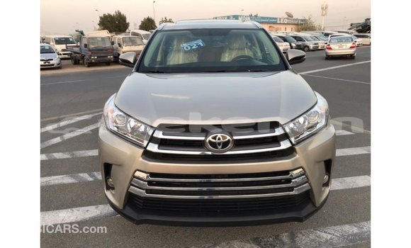 Buy Import Toyota Highlander Other Car in Import - Dubai in Aragatsotn Buy Import Toyota Highlander Other Car in Import - Dubai in Aragatsotn
