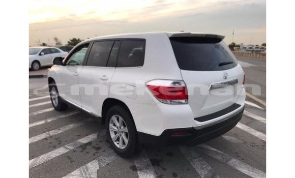 Buy Import Toyota Highlander White Car in Import - Dubai in Aragatsotn Buy Import Toyota Highlander White Car in Import - Dubai in Aragatsotn