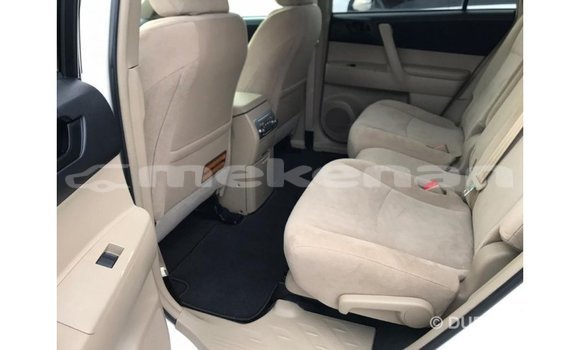 Buy Import Toyota Highlander White Car in Import - Dubai in Aragatsotn Buy Import Toyota Highlander White Car in Import - Dubai in Aragatsotn
