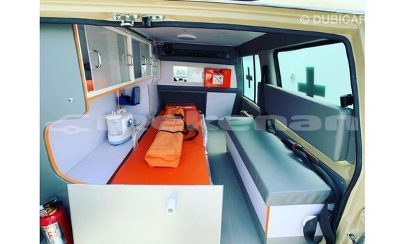 Buy Import Toyota Land Cruiser Beige Car in Import - Dubai in Aragatsotn Buy Import Toyota Land Cruiser Beige Car in Import - Dubai in Aragatsotn