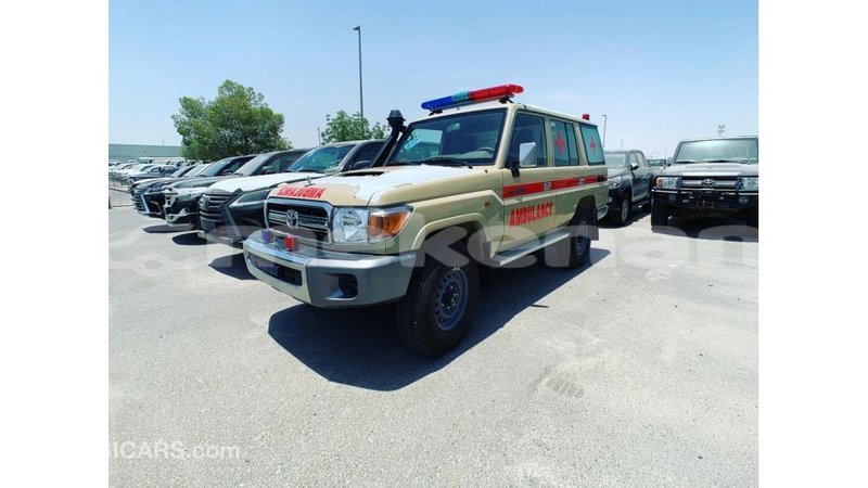 Big with watermark toyota land cruiser aragatsotn import dubai 1695