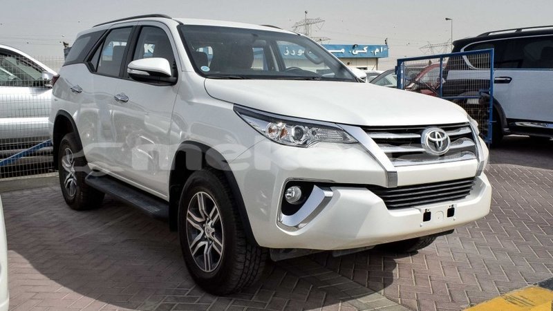 Big with watermark toyota fortuner aragatsotn import dubai 1699