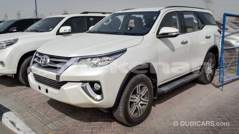 Big with watermark toyota fortuner aragatsotn import dubai 1699