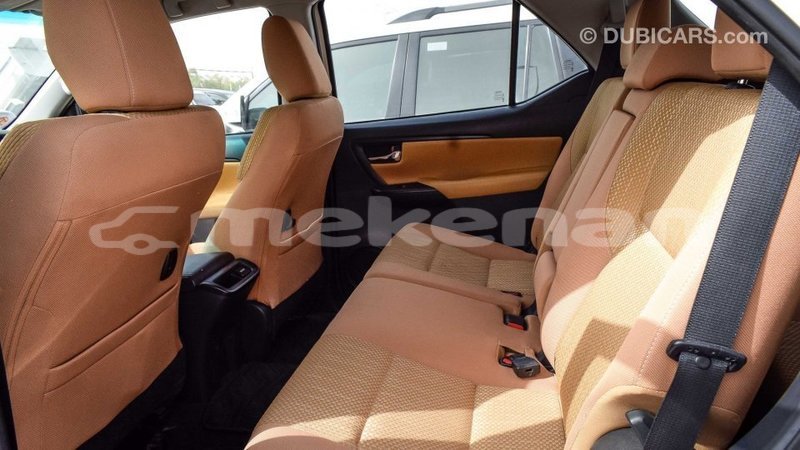 Big with watermark toyota fortuner aragatsotn import dubai 1699