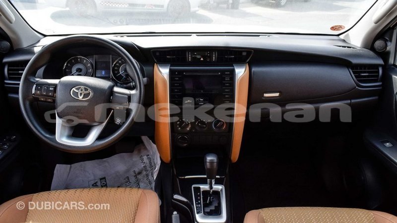 Big with watermark toyota fortuner aragatsotn import dubai 1699