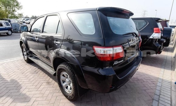 Buy Import Toyota Fortuner Black Car in Import - Dubai in Aragatsotn Buy Import Toyota Fortuner Black Car in Import - Dubai in Aragatsotn