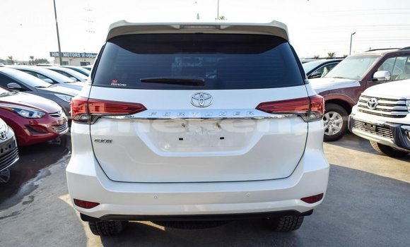 Buy Import Toyota Fortuner White Car in Import - Dubai in Aragatsotn Buy Import Toyota Fortuner White Car in Import - Dubai in Aragatsotn