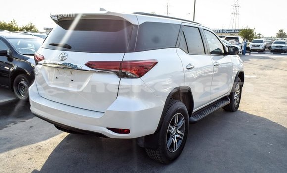 Buy Import Toyota Fortuner White Car in Import - Dubai in Aragatsotn Buy Import Toyota Fortuner White Car in Import - Dubai in Aragatsotn
