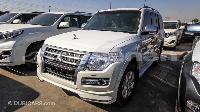 Big with watermark mitsubishi pajero aragatsotn import dubai 1724