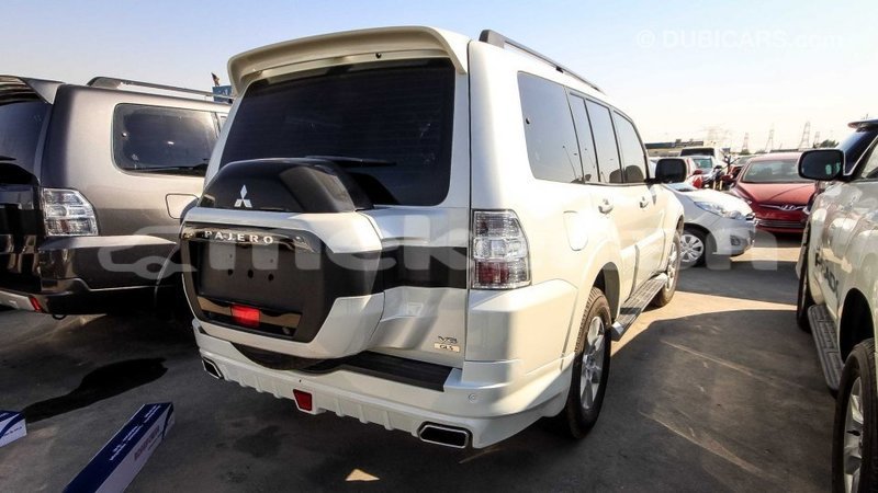 Big with watermark mitsubishi pajero aragatsotn import dubai 1724