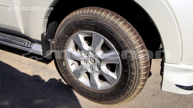 Big with watermark mitsubishi pajero aragatsotn import dubai 1724