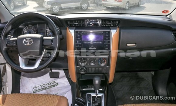 Buy Import Toyota Fortuner White Car in Import - Dubai in Aragatsotn Buy Import Toyota Fortuner White Car in Import - Dubai in Aragatsotn