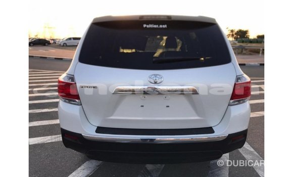 Buy Import Toyota Highlander White Car in Import - Dubai in Aragatsotn Buy Import Toyota Highlander White Car in Import - Dubai in Aragatsotn