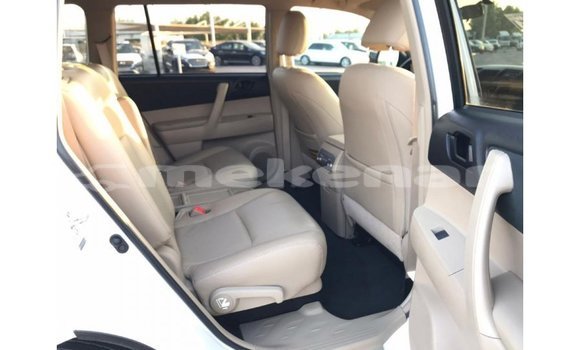 Buy Import Toyota Highlander White Car in Import - Dubai in Aragatsotn Buy Import Toyota Highlander White Car in Import - Dubai in Aragatsotn