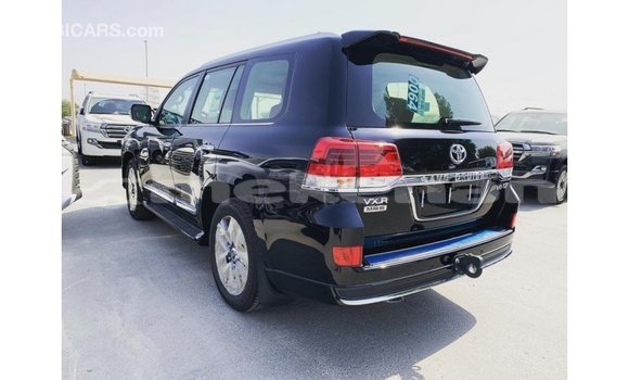 Buy Import Toyota Land Cruiser Black Car in Import - Dubai in Aragatsotn Buy Import Toyota Land Cruiser Black Car in Import - Dubai in Aragatsotn
