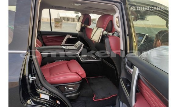 Buy Import Toyota Land Cruiser Black Car in Import - Dubai in Aragatsotn Buy Import Toyota Land Cruiser Black Car in Import - Dubai in Aragatsotn