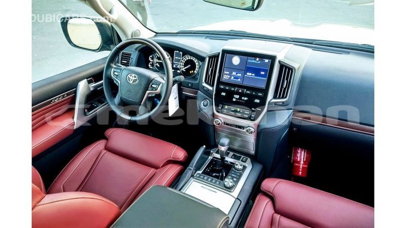 Big with watermark toyota land cruiser aragatsotn import dubai 1785