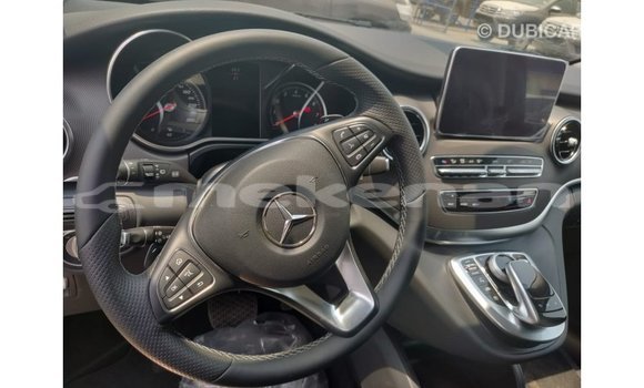 Buy Import Mercedes-Benz 250 Black Car in Import - Dubai in Aragatsotn Buy Import Mercedes-Benz 250 Black Car in Import - Dubai in Aragatsotn
