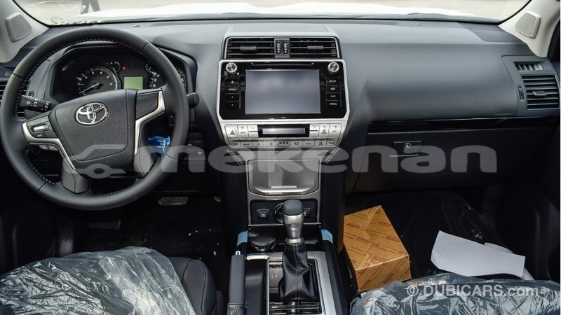 Big with watermark toyota land cruiser aragatsotn import dubai 1790