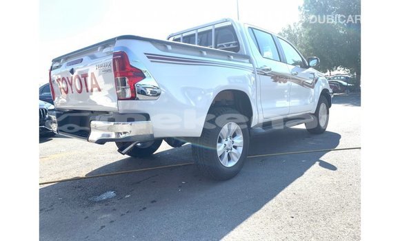 Buy Import Toyota Hilux White Car in Import - Dubai in Aragatsotn Buy Import Toyota Hilux White Car in Import - Dubai in Aragatsotn