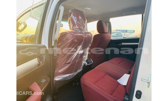 Buy Import Toyota Hilux White Car in Import - Dubai in Aragatsotn Buy Import Toyota Hilux White Car in Import - Dubai in Aragatsotn