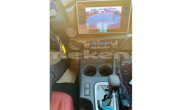 Buy Import Toyota Hilux White Car in Import - Dubai in Aragatsotn Buy Import Toyota Hilux White Car in Import - Dubai in Aragatsotn