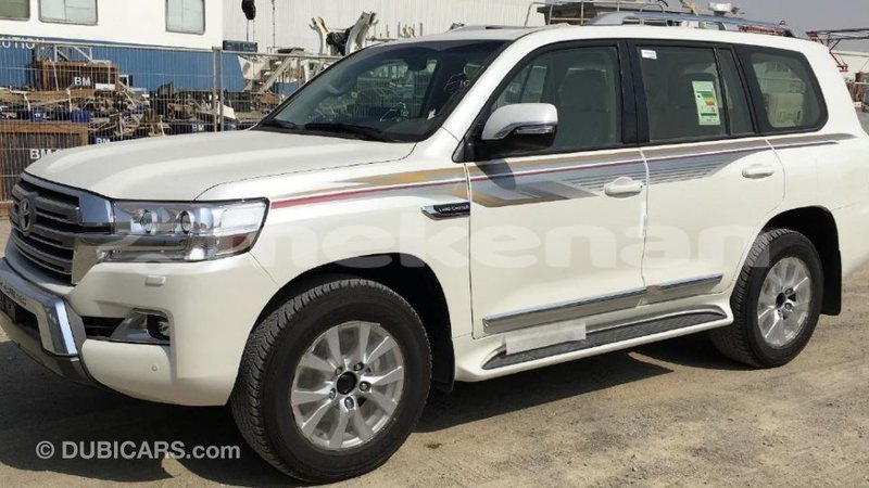 Big with watermark toyota land cruiser aragatsotn import dubai 1829
