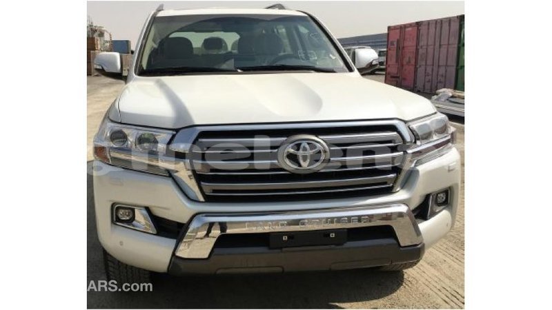 Big with watermark toyota land cruiser aragatsotn import dubai 1829