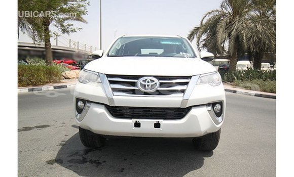 Buy Import Toyota Fortuner White Car in Import - Dubai in Aragatsotn Buy Import Toyota Fortuner White Car in Import - Dubai in Aragatsotn