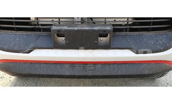 Buy Import Toyota Hilux White Car in Import - Dubai in Aragatsotn Buy Import Toyota Hilux White Car in Import - Dubai in Aragatsotn