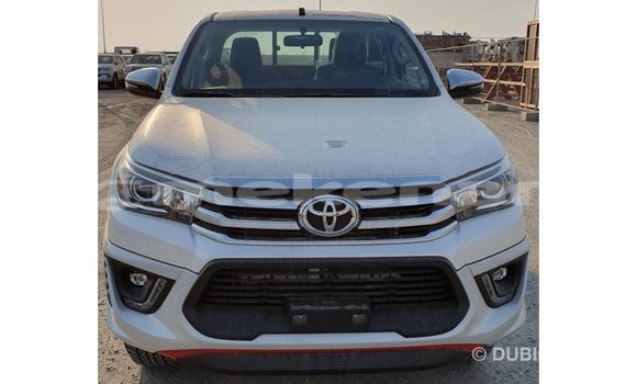 Buy Import Toyota Hilux White Car in Import - Dubai in Aragatsotn Buy Import Toyota Hilux White Car in Import - Dubai in Aragatsotn
