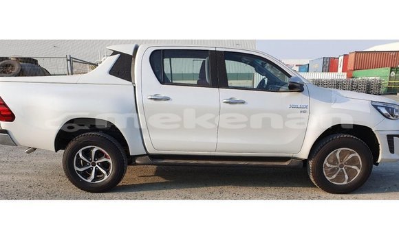 Buy Import Toyota Hilux White Car in Import - Dubai in Aragatsotn Buy Import Toyota Hilux White Car in Import - Dubai in Aragatsotn