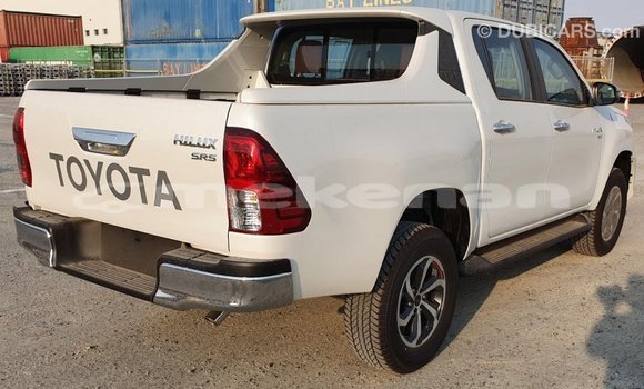 Buy Import Toyota Hilux White Car in Import - Dubai in Aragatsotn Buy Import Toyota Hilux White Car in Import - Dubai in Aragatsotn