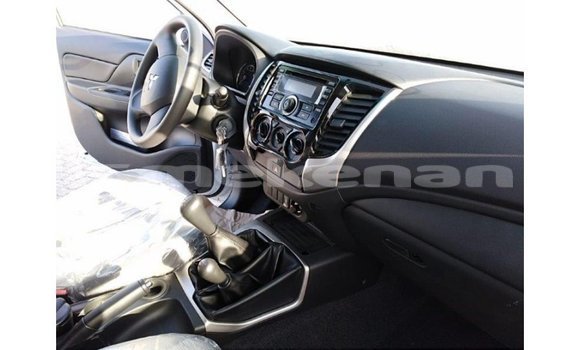 Buy Import Mitsubishi L200 White Car in Import - Dubai in Aragatsotn Buy Import Mitsubishi L200 White Car in Import - Dubai in Aragatsotn