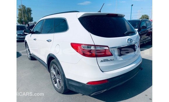 Buy Import Hyundai Santa Fe White Car in Import - Dubai in Aragatsotn Buy Import Hyundai Santa Fe White Car in Import - Dubai in Aragatsotn