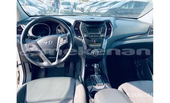 Buy Import Hyundai Santa Fe White Car in Import - Dubai in Aragatsotn Buy Import Hyundai Santa Fe White Car in Import - Dubai in Aragatsotn