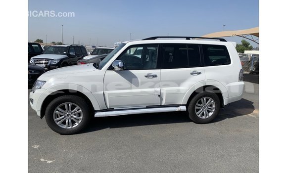 Buy Import Mitsubishi Pajero White Car in Import - Dubai in Aragatsotn Buy Import Mitsubishi Pajero White Car in Import - Dubai in Aragatsotn