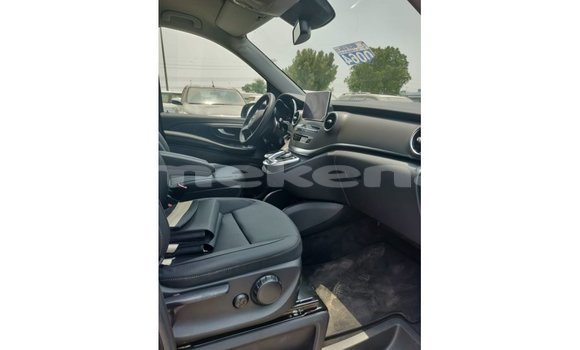 Buy Import Mercedes-Benz 250 Black Car in Import - Dubai in Aragatsotn Buy Import Mercedes-Benz 250 Black Car in Import - Dubai in Aragatsotn