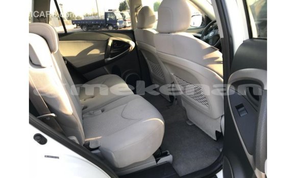 Buy Import Toyota 4Runner White Car in Import - Dubai in Aragatsotn Buy Import Toyota 4Runner White Car in Import - Dubai in Aragatsotn
