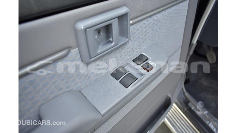 Big with watermark toyota land cruiser aragatsotn import dubai 1881