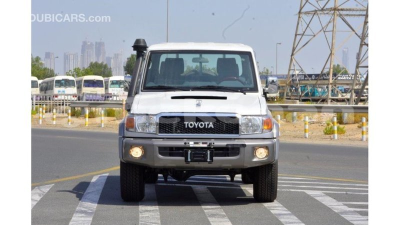 Big with watermark toyota land cruiser aragatsotn import dubai 1887