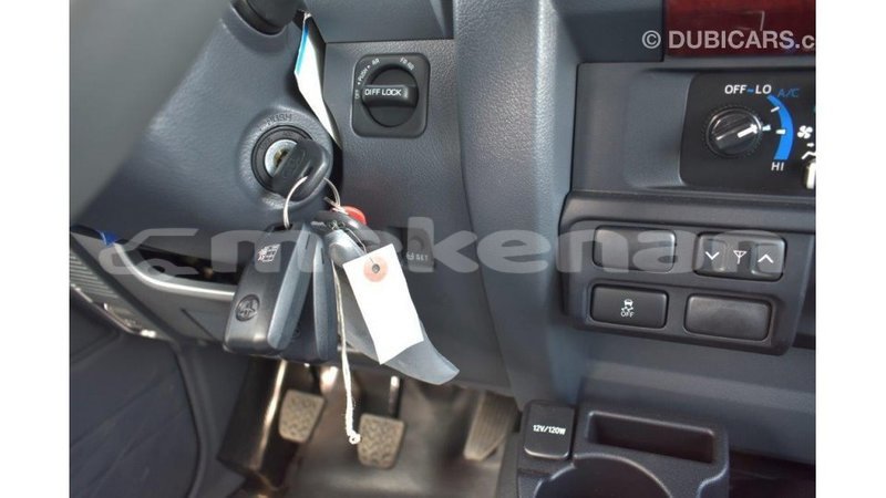 Big with watermark toyota land cruiser aragatsotn import dubai 1887