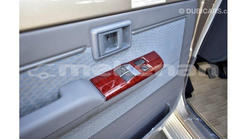 Big with watermark toyota land cruiser aragatsotn import dubai 1890