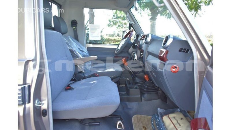 Big with watermark toyota land cruiser aragatsotn import dubai 1890