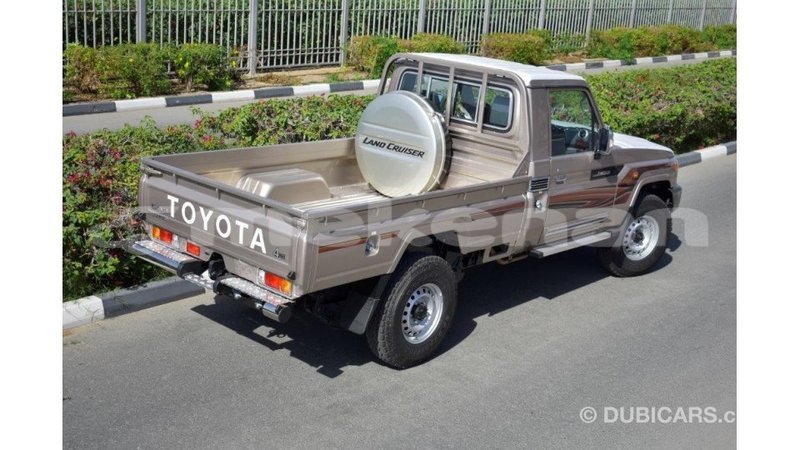 Big with watermark toyota land cruiser aragatsotn import dubai 1890