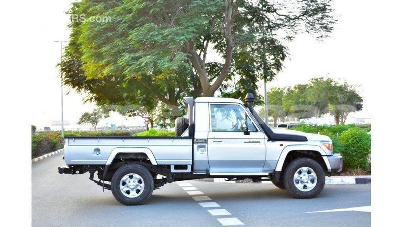 Big with watermark toyota land cruiser aragatsotn import dubai 1895