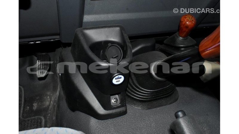 Big with watermark toyota land cruiser aragatsotn import dubai 1895